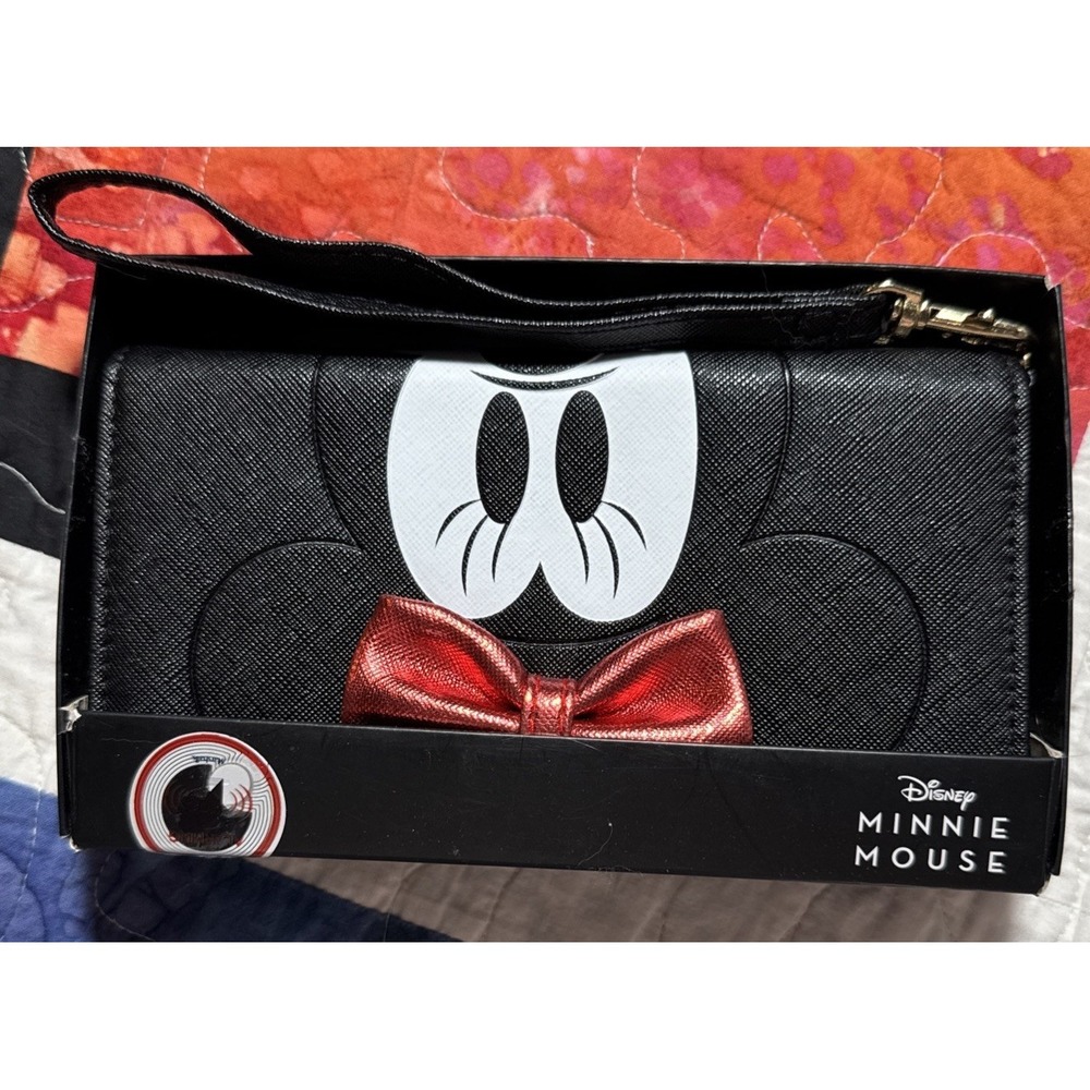 Minnie Mouse Wallet Wristlet Bioworld Disney Zippered Red Bow Credit Card Holder